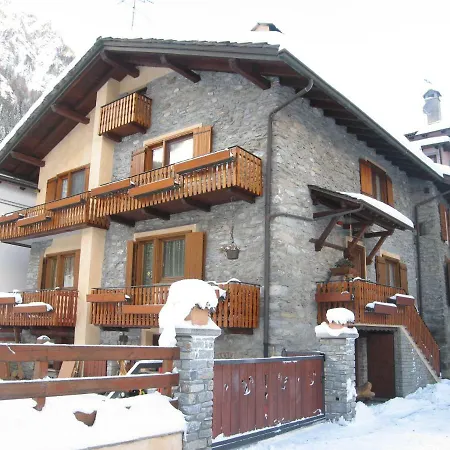 Apartament Lo Scoiattolo - Noce E Nocciola Pré-Saint-Didier