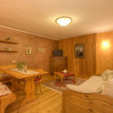 Apartment Lo Scoiattolo - Noce E Nocciola