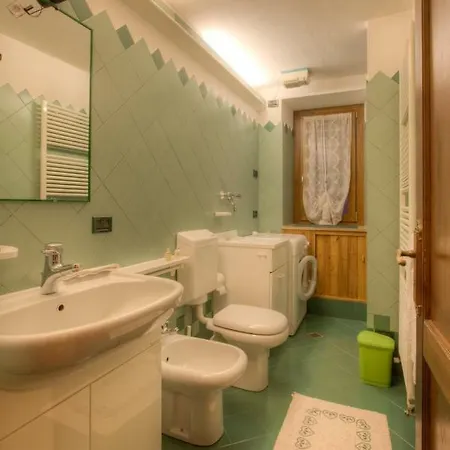 Lo Scoiattolo - Noce E Nocciola *