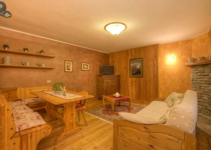 Apartman Lo Scoiattolo - Noce E Nocciola